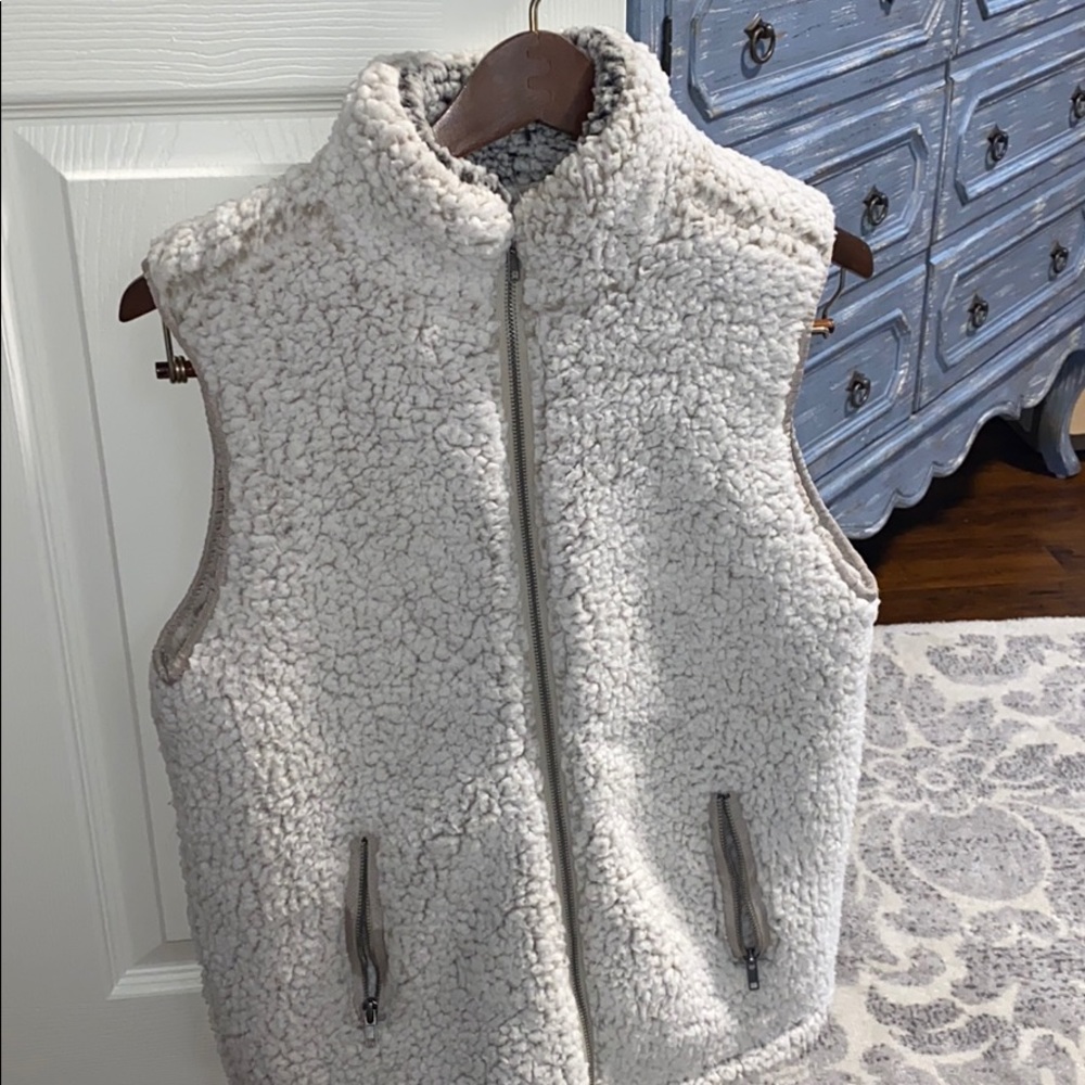 Fluffy Vest